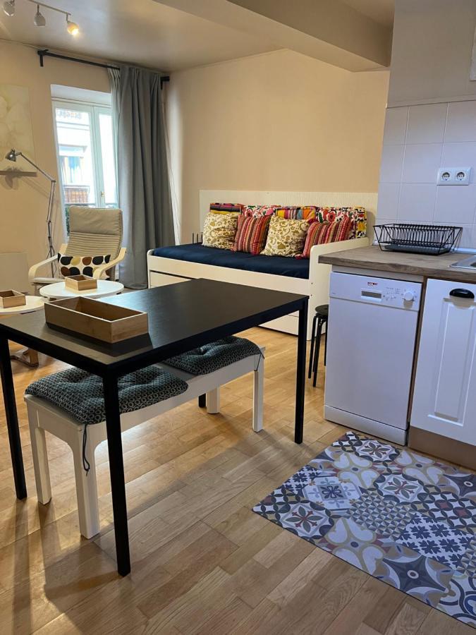 Sebrenu 1 Apartment *